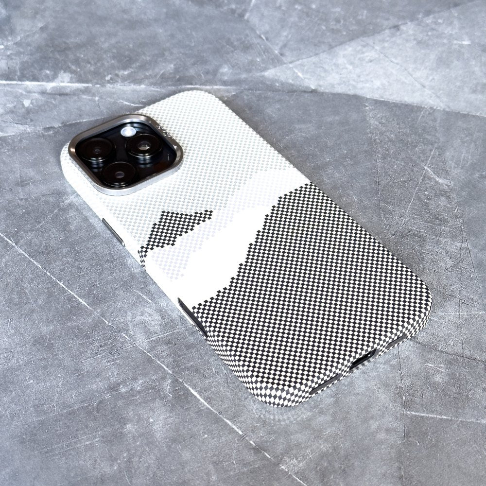 ZEERA MagPixel Pro: Premium MagSafe Case with a Striking Pixel Mountain Design - Image 3