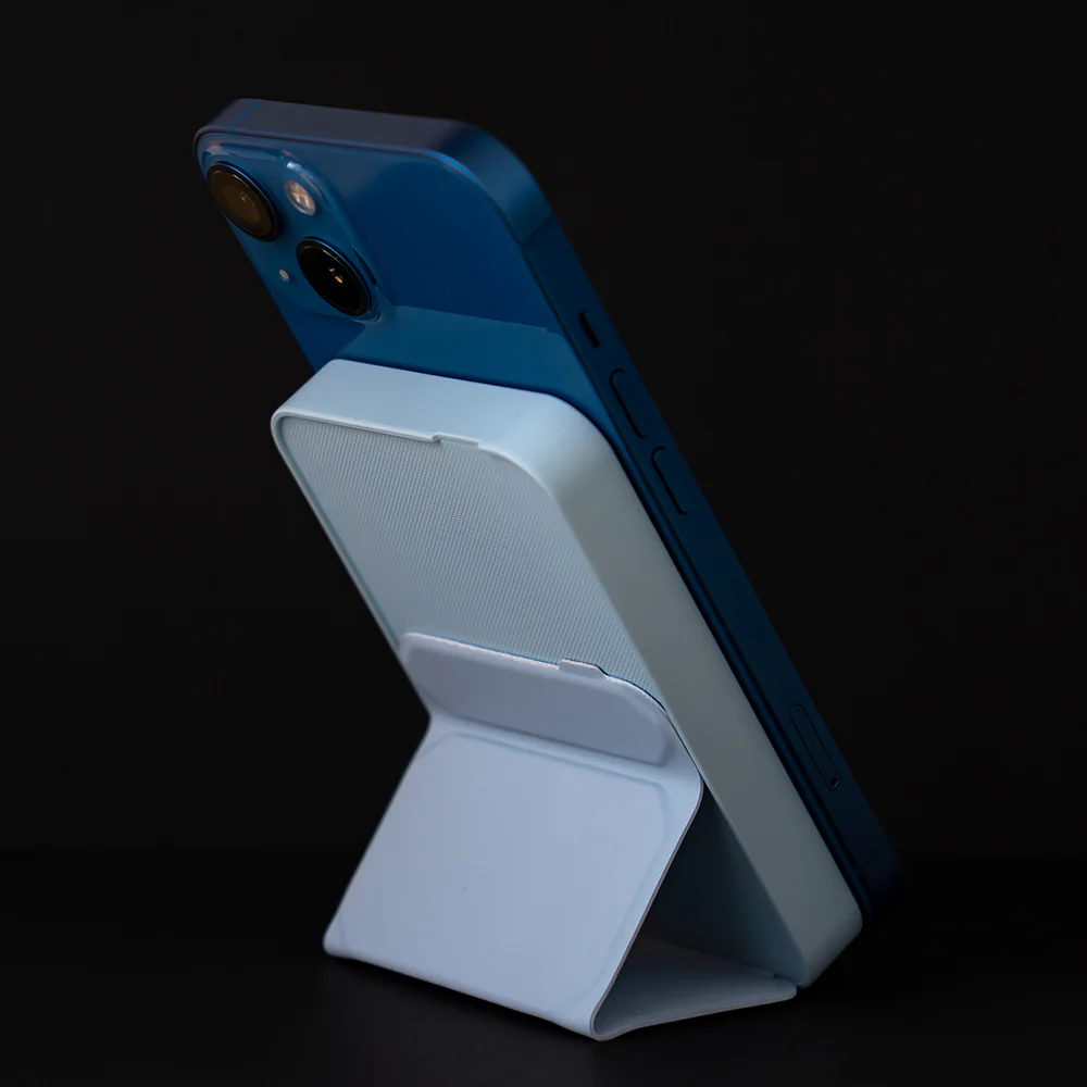 ZEERA MagVolt Gen3: A Better,Fresher,Sexier MagSafe Battery Pack for your new iPhone - Image 4